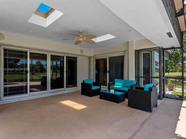 5721 Bayberry Ln, Tamarac FL 33319