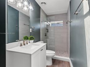 5721 Bayberry Ln, Tamarac FL 33319