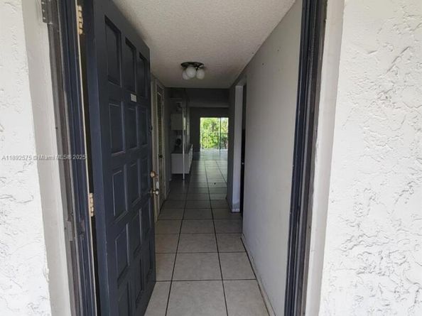 3300 Spanish Moss Ter 403, Lauderhill FL 33319