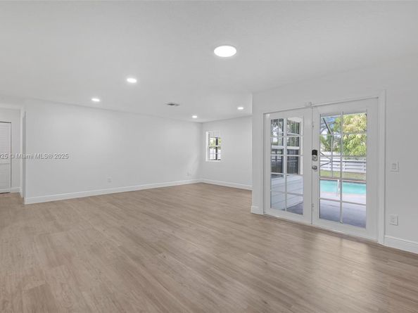 14821 SW 148th St Cir, Miami FL 33196