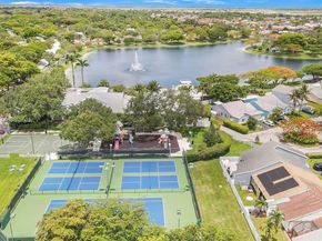 14821 SW 148th St Cir, Miami FL 33196