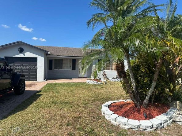 8201 NW 105th Ave, Tamarac FL 33321