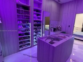 1860 SE 18th Ter, Homestead FL 33035