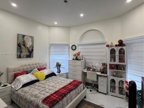 1860 SE 18th Ter, Homestead FL 33035