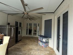 1860 SE 18th Ter, Homestead FL 33035