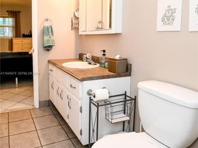 4311 NW 16th St B104, Lauderhill FL 33313