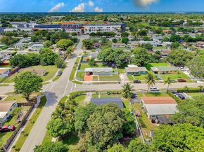 3354 NW 181st St, Miami Gardens FL 33056