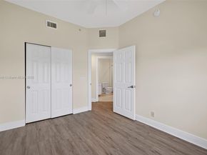 27 SW 6th Ct, Pompano Beach FL 33060