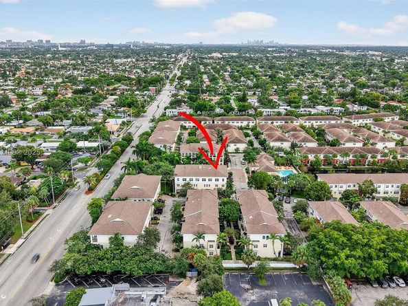 27 SW 6th Ct, Pompano Beach FL 33060