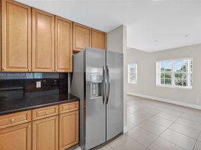 27 SW 6th Ct, Pompano Beach FL 33060