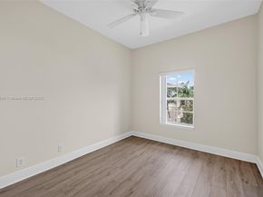27 SW 6th Ct, Pompano Beach FL 33060