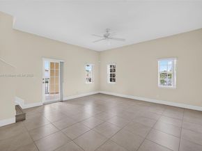 27 SW 6th Ct, Pompano Beach FL 33060