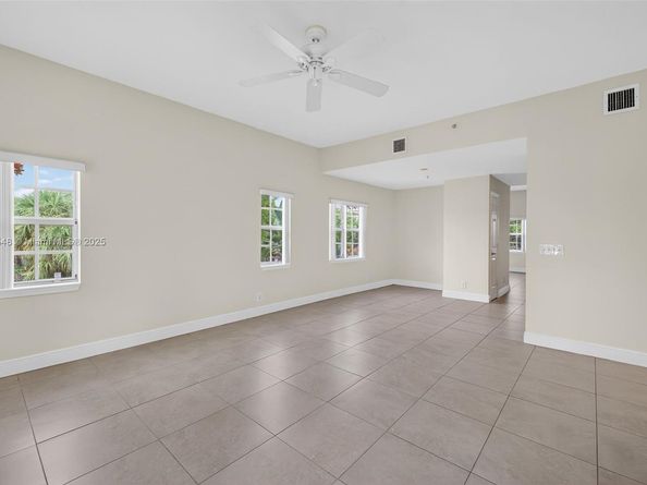 27 SW 6th Ct, Pompano Beach FL 33060