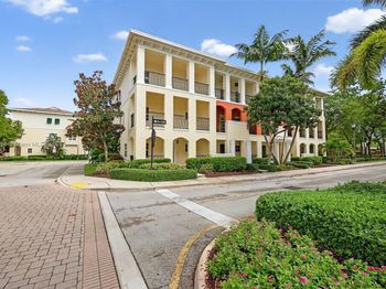 27 SW 6th Ct