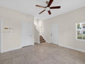 27 SW 6th Ct, Pompano Beach FL 33060