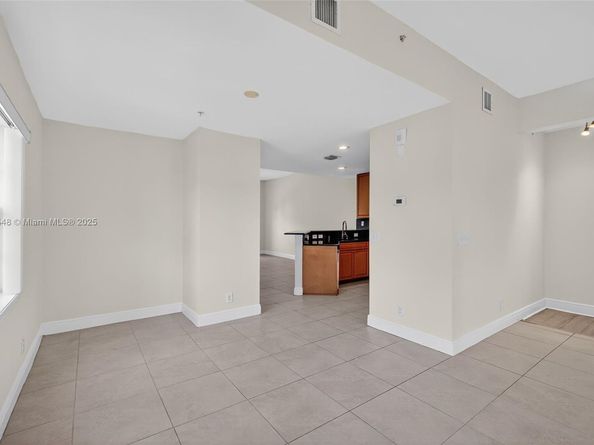 27 SW 6th Ct, Pompano Beach FL 33060