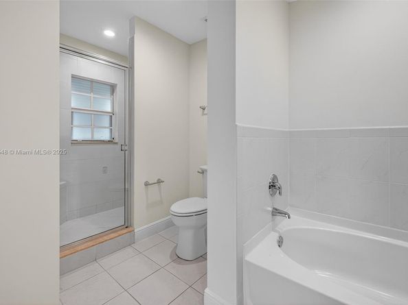 27 SW 6th Ct, Pompano Beach FL 33060