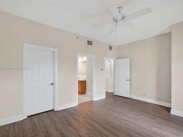 27 SW 6th Ct, Pompano Beach FL 33060