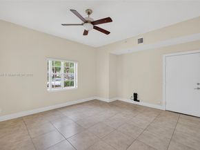 27 SW 6th Ct, Pompano Beach FL 33060