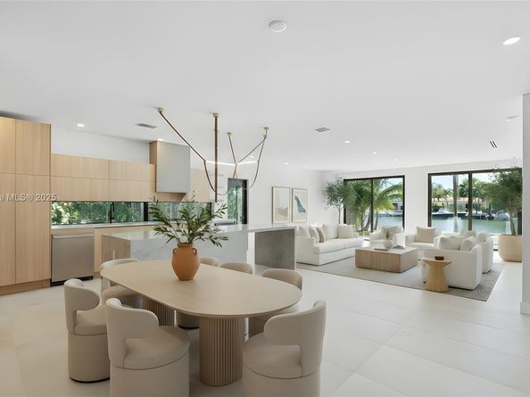 550 S Shore Dr, Miami Beach FL 33141