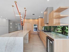 550 S Shore Dr, Miami Beach FL 33141