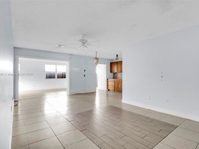 7332 Bay Hill Dr, Hialeah FL 33015