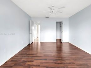 7332 Bay Hill Dr, Hialeah FL 33015