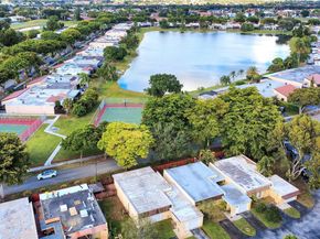 7332 Bay Hill Dr, Hialeah FL 33015