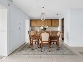 7332 Bay Hill Dr, Hialeah FL 33015