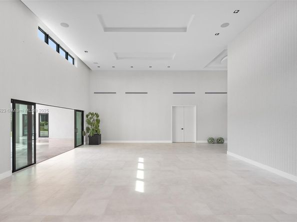 17301 SW 52nd Ct, Southwest Ranches FL 33331