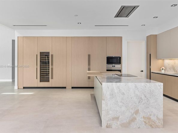 17301 SW 52nd Ct, Southwest Ranches FL 33331