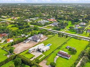 17301 SW 52nd Ct, Southwest Ranches FL 33331