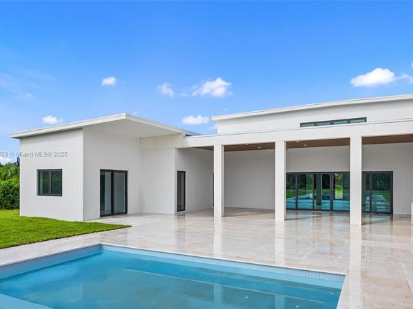 17301 SW 52nd Ct, Southwest Ranches FL 33331