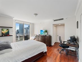901 Brickell Key Blvd 2801, Miami FL 33131