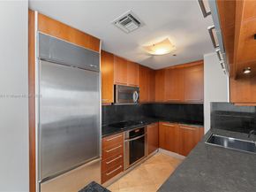 901 Brickell Key Blvd 2801, Miami FL 33131