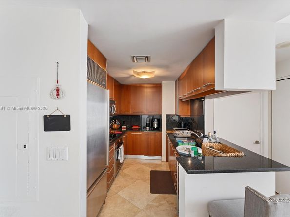 901 Brickell Key Blvd 2801, Miami FL 33131