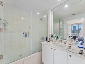 901 Brickell Key Blvd 2801, Miami FL 33131