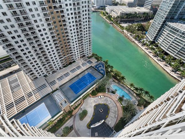 901 Brickell Key Blvd 2801, Miami FL 33131