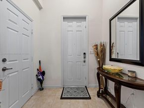 572 SE 34th Ter, Homestead FL 33033