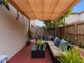 572 SE 34th Ter, Homestead FL 33033