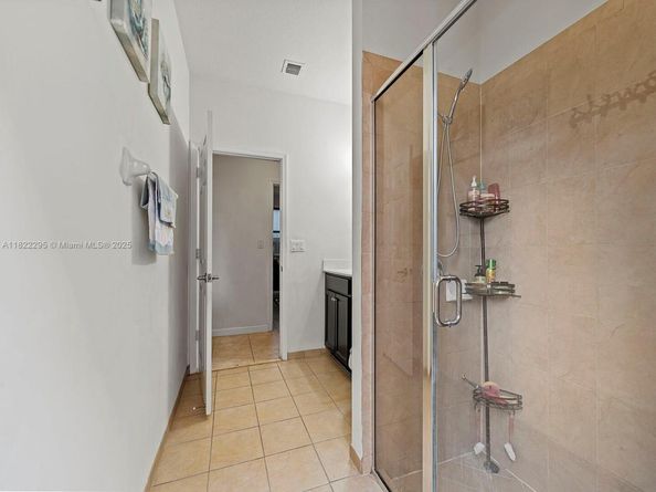 572 SE 34th Ter, Homestead FL 33033