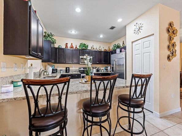 572 SE 34th Ter, Homestead FL 33033