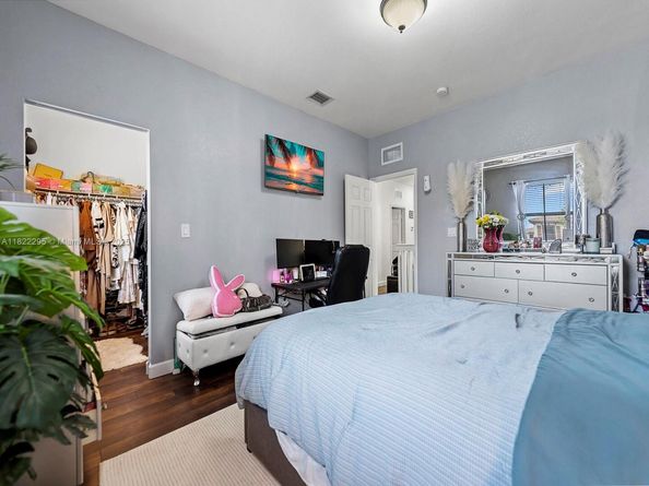 572 SE 34th Ter, Homestead FL 33033