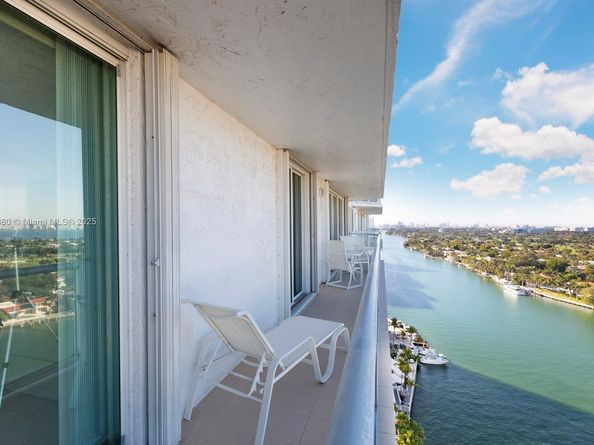 5900 Collins Ave 2105, Miami Beach FL 33140