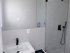 831 SW 39th Ave, Fort Lauderdale FL 33312