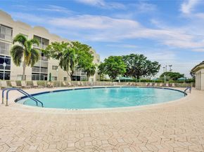 7739 Southampton Terr 415, Tamarac FL 33321
