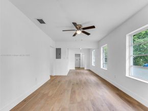 520 NW 32nd Pl, Miami FL 33125