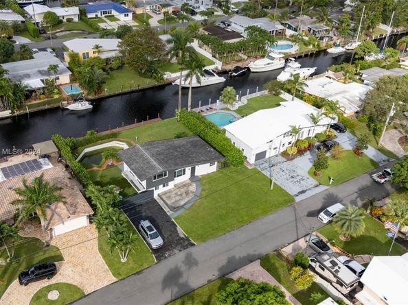 2537 Marathon Ln, Fort Lauderdale FL 33312