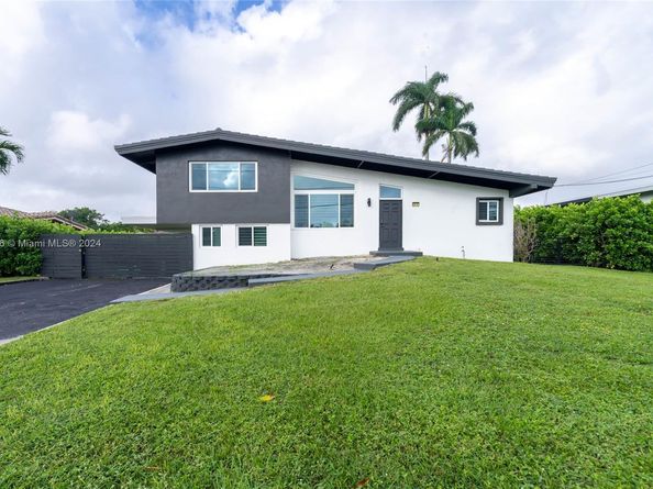 2537 Marathon Ln, Fort Lauderdale FL 33312