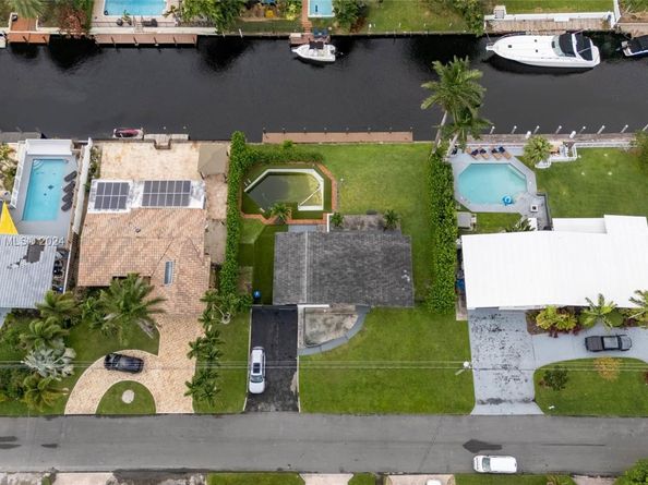 2537 Marathon Ln, Fort Lauderdale FL 33312